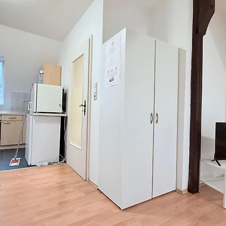 Komfortables Dachgeschoss-apartment In Ideal Fuer Monteure Neumuenster